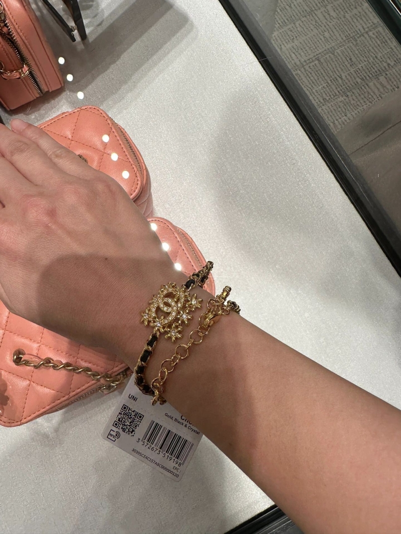 Ch**el necklaces